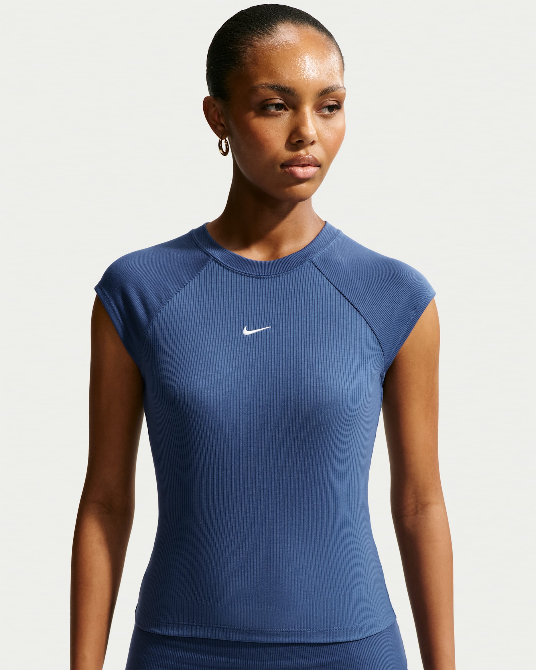Nike Sportswear Chill Knit Women's Tight Short-Sleeve Ribbed Top